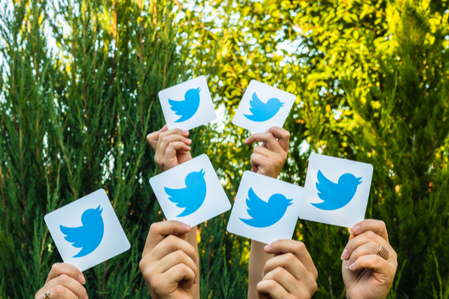 9 Ways To Network And Get Yourself Noticed on Twitter
